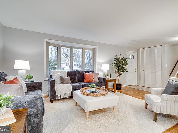 5th image of 5206 Claridge Ct