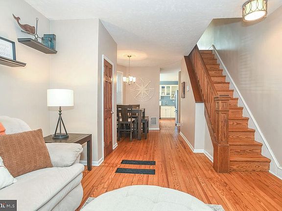 4th image of 1822 Shallcross Ave