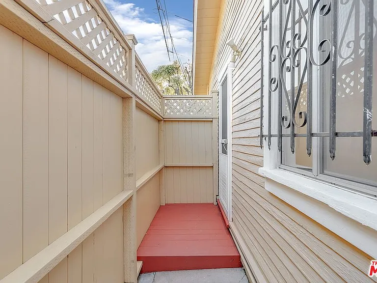 608 7th Ave — Photo 24