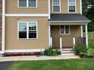 110 Phillips St UNIT 4, Attleboro, MA 02703