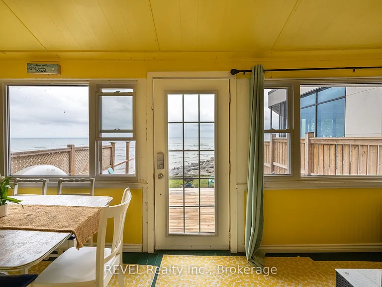 3819 Terrace Ln — Photo 4