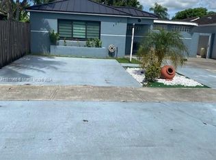 8249 SW 148th Pl, Miami, FL 33193