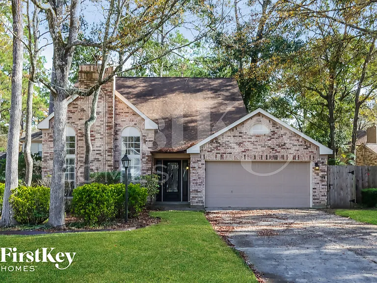 160 W Golden Arrow Cir — Photo 1