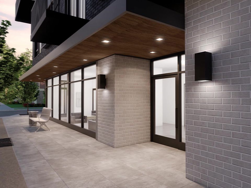 1st image of 750 Forest St #303