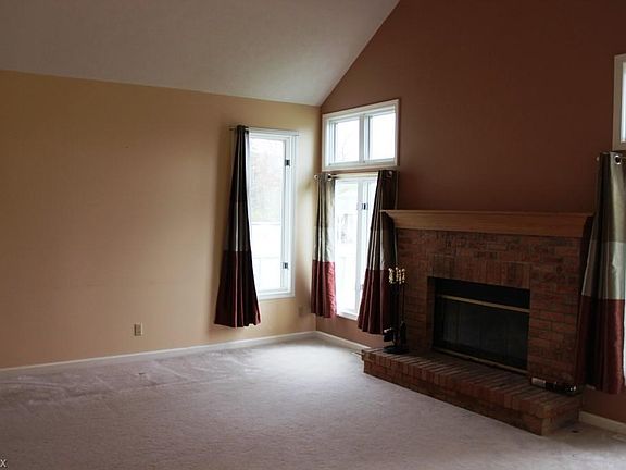 3rd image of 11308 Fairway Dr