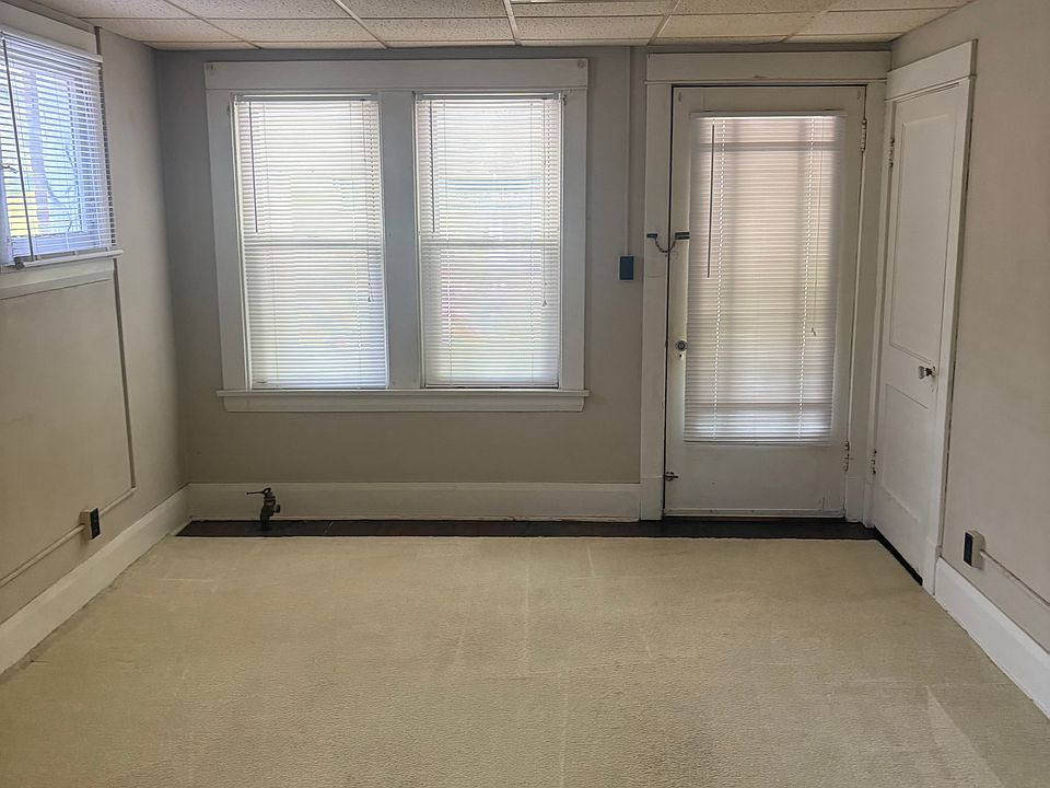 1st image of 75 Carmel Rd #2W