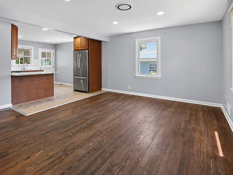 520 Hawthorne Rd #1 — Photo 3