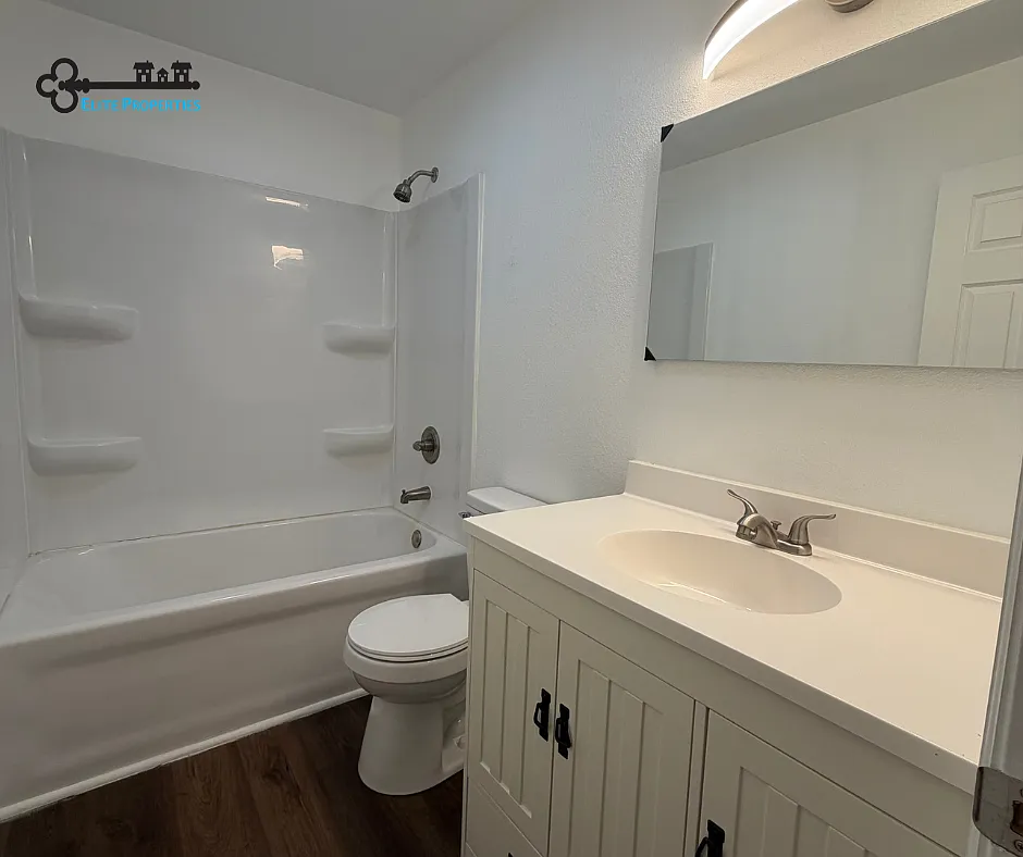 2 bed, $1,000 — Photo 2