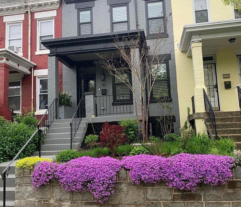 1st image of 151 Uhland Ter NE