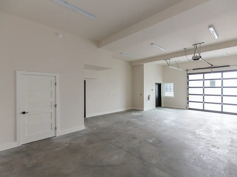331 Gallatin Park Dr #102/202 — Photo 20