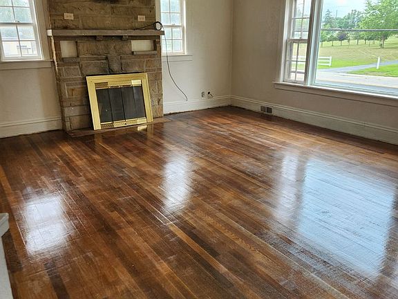 4th image of 15022-15024 Lima Rd #Big