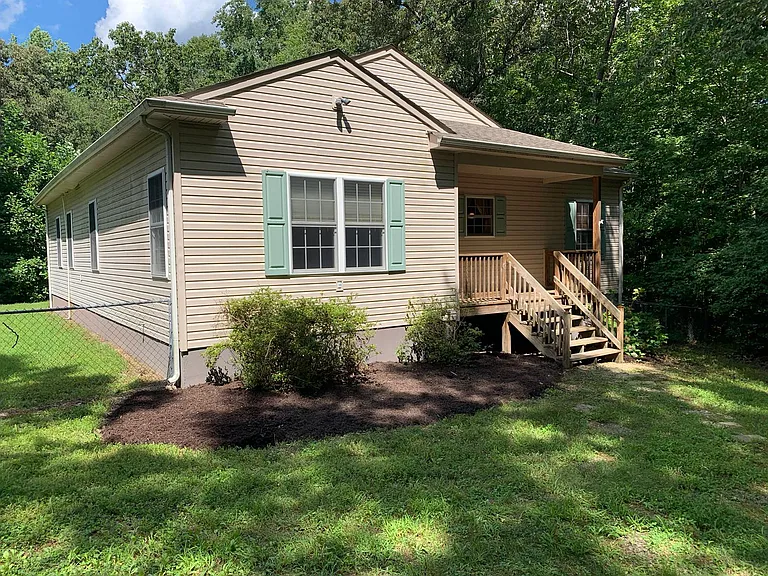 4945 Chestnut Fork Rd — Photo 1