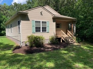 4945 Chestnut Fork Rd, Gloucester, VA 23061