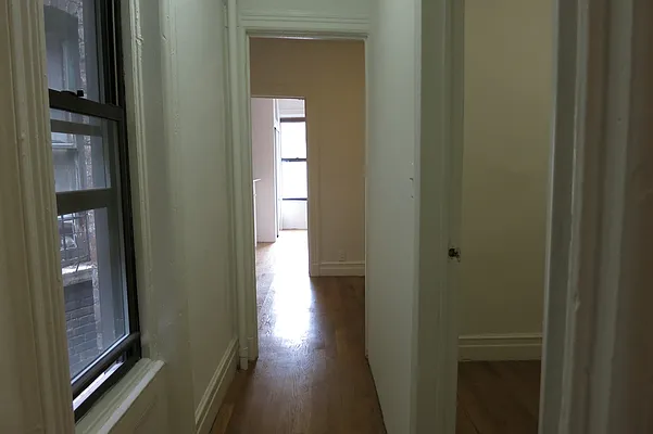 Rented by Manhattan Best Realty, Inc. | media 4