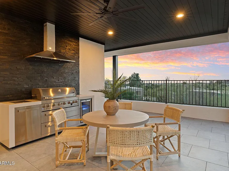 3135 E Palo Verde Dr — Photo 42