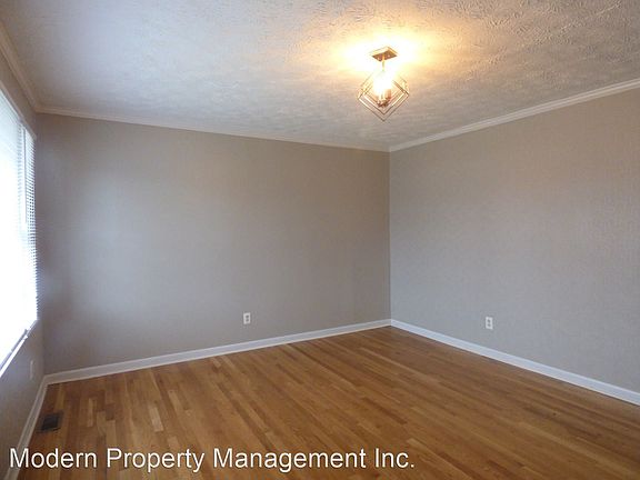 5th image of 2457 Mirahill Dr