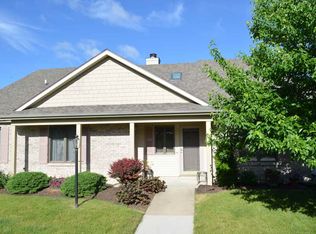 7942 Harrisburg Ln, Fort Wayne, IN 46835