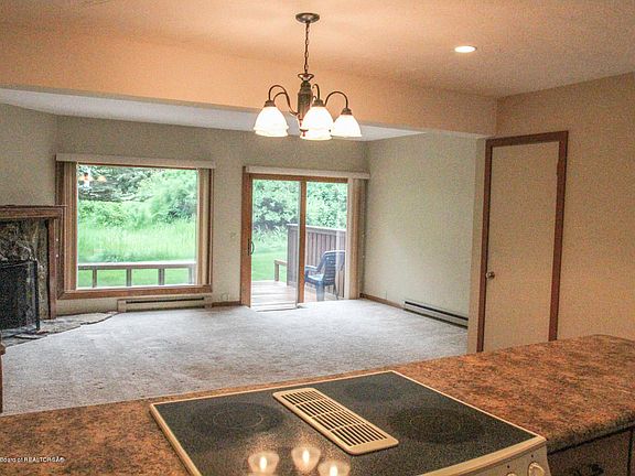 5th image of 450 W Sagebrush Dr #3-4