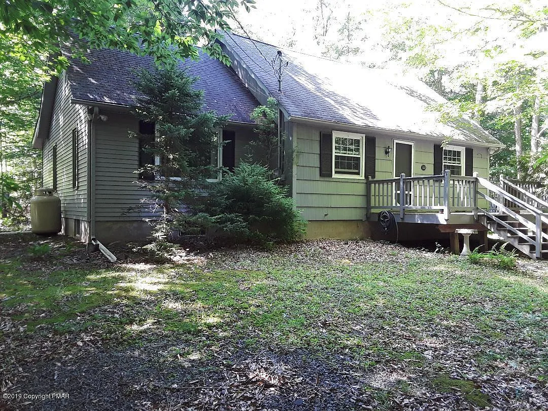 388 Berry Ln photo 1