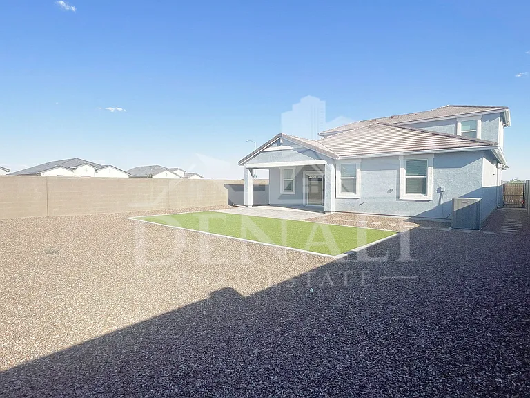 2760 W Stradling Ave — Photo 37