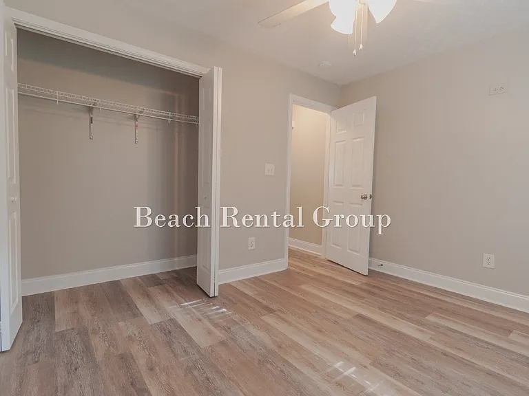 204 Macarthur Dr — Photo 24