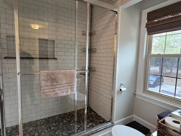 409 N Fulton St — Photo 24