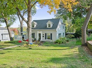 254 Benton Ave, Wayzata, MN 55391