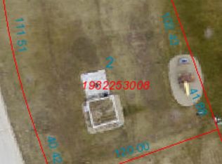 175 Jack Oak Dr SE, Cascade, IA 52033