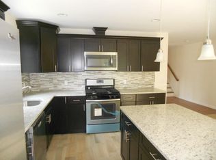 772 1st St #A, Secaucus, NJ 07094