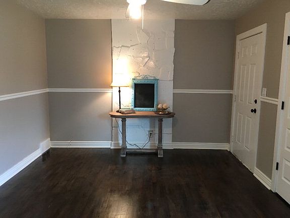 2nd image of 1000 11th St