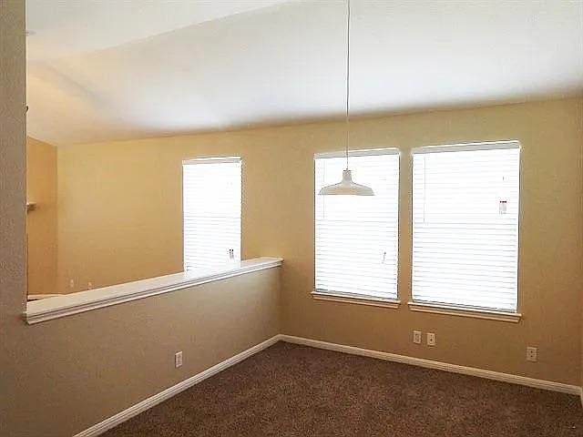 1st image of 303 Hickory Tree Dr
