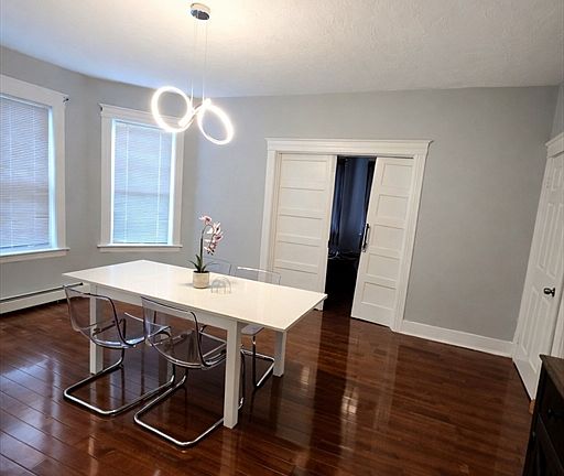 2nd image of 8 Pelham St