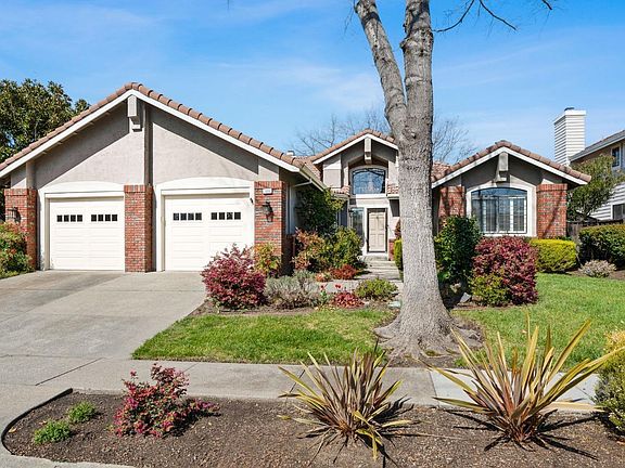 2nd image of 120 Silverado Springs Drive