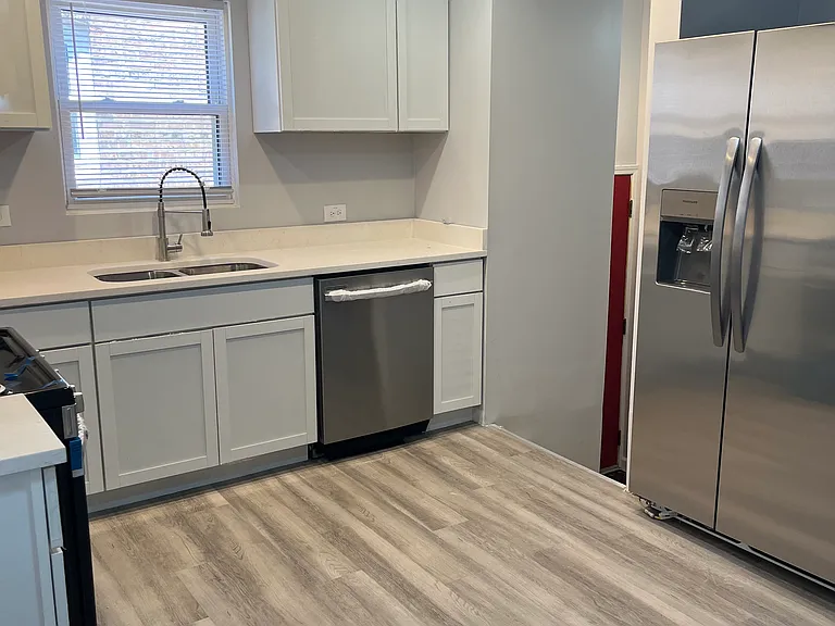 9709 S Emerald Ave — Photo 18