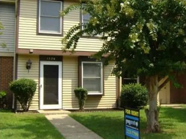 1326 Vanasse Ct, Hampton, VA 23666