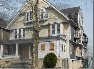 96 9th Ave, East Orange, NJ 07017