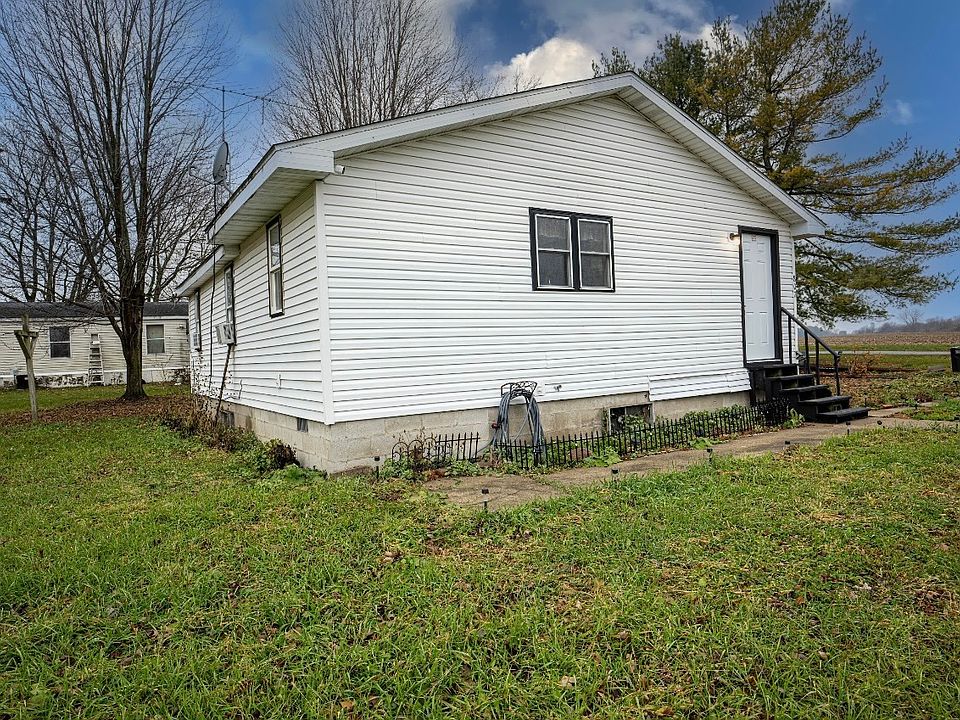 807 3rd St, Beaverville, IL 60912 Zillow