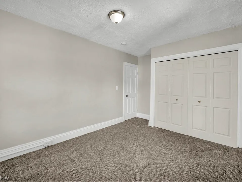 936 Selwyn Rd