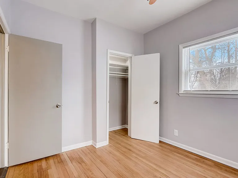 6805 6809 6811 6811a Lloyd Street 2013 #6815-W-2013A — Photo 8