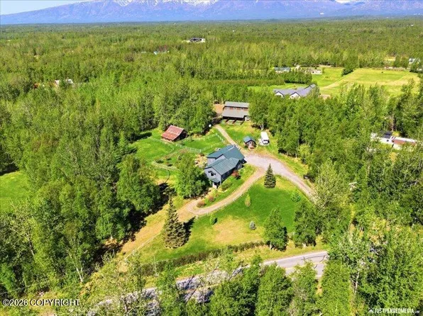 5050 N Farm Loop, Palmer, AK 99645