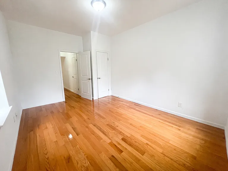 160 Fenimore St #2 — Photo 6