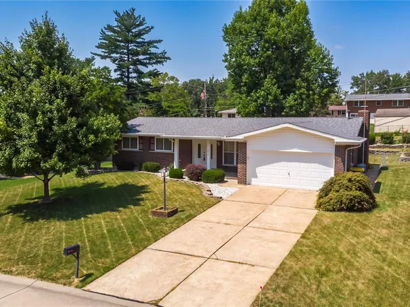 2615 Cliffwood Trl, Saint Louis, MO 63129