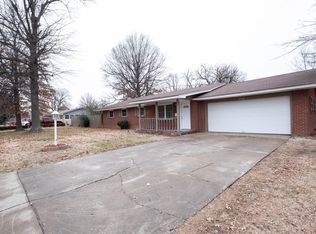 1708 Taylor Ave, Springdale, AR 72762