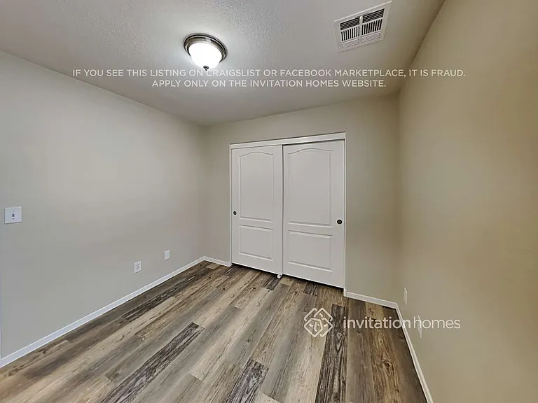 6055 Eganridge Ct — Photo 9