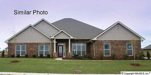 1st image of 5 Hartley Dr