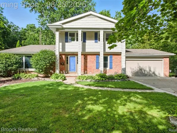 11106 Woodbridge Dr, Grand Blanc, MI 48439