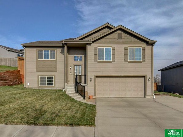 7302 N 143rd St, Omaha, NE 68142