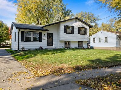 4220 68th St, Urbandale, IA, 50322