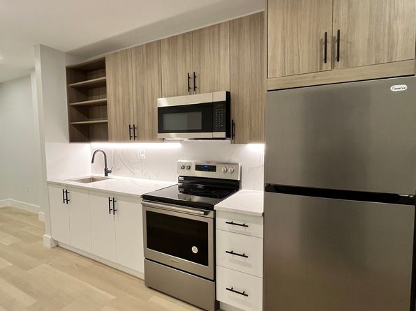 261 Forrest St #6