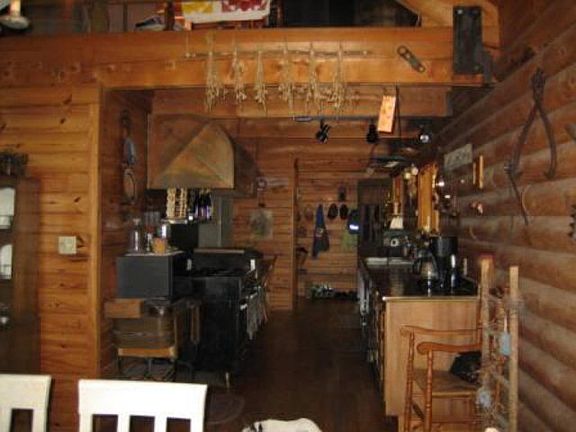 2nd image of 175 Quail Ct